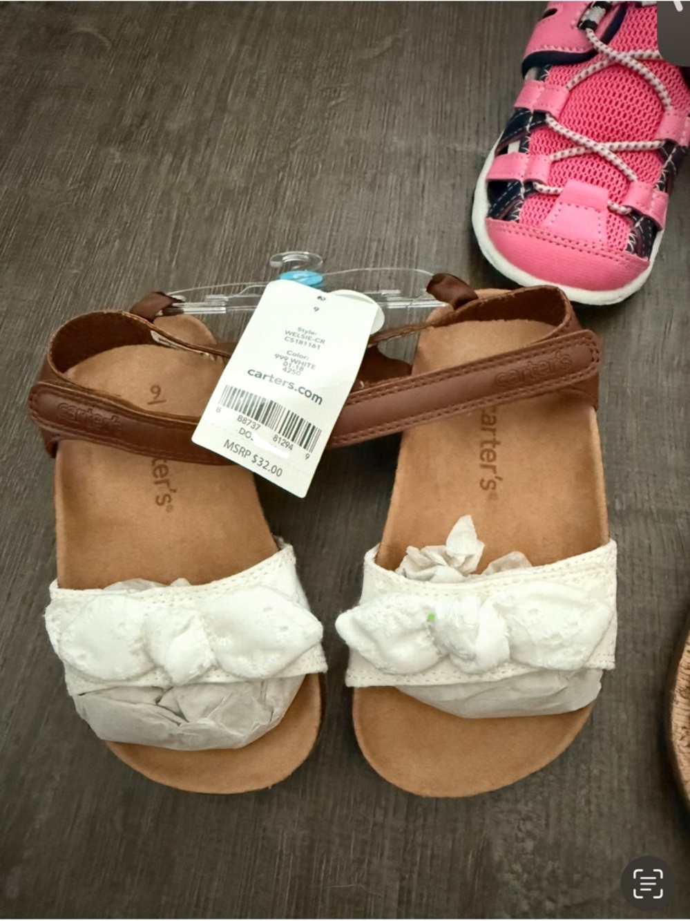 OshKosh B'gosh & Carters Toddler Girl Sandals Size 9 - Picture 2 of 6